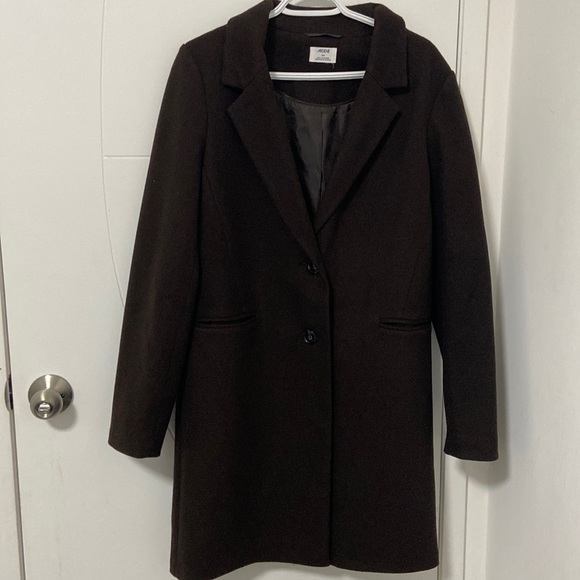 Long Dark Brown Coat with Buttons and Pockets - Picture 1 of 4